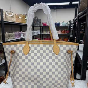 Louis Vuitton Neverfull MM